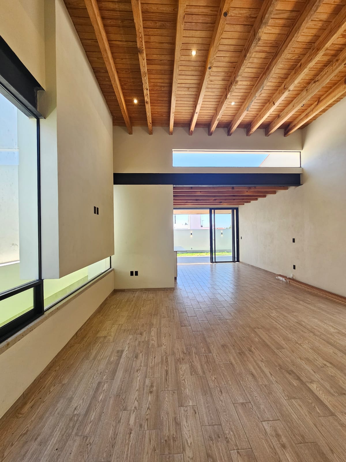 CASA EN VENTA DE 1 PISO EN FRACC HACIENDAS DE TEQUISQUIAPAN